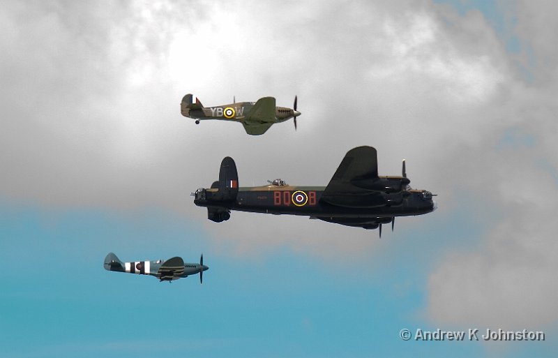 0807_350D_7388.jpg - Spitfire, Hurricane and Lancaster of the Battle of Britain Memorial Flight